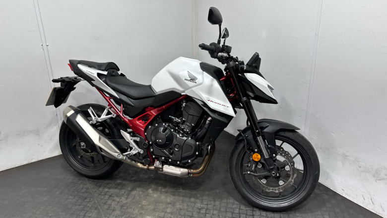 Honda CB750 Hornet (25MY)